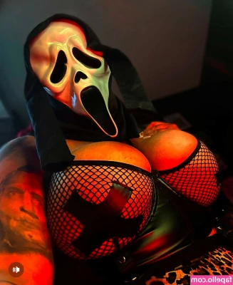 Scary Zara Mary [ scary-zara-mary ] - All you need for breakfast 🍯  @jazzybuns