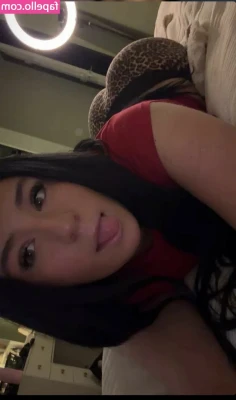 Itsoakleemay - I’ve been so horny all day. My pussy is creeeeeeamy.