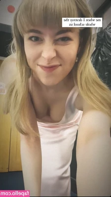 Abbie Budden [ abbie-budden ] - Eat me out! It's 💯 healthy 😜