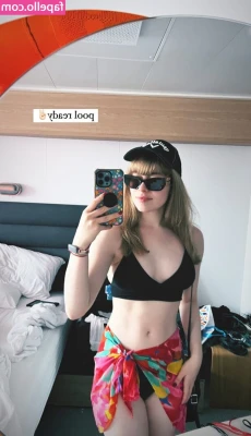 Abbie Budden [ abbie-budden ] - 慢動作甩屌影片，甩出一個慢感！想被打到嗎？