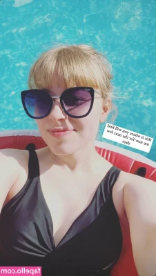 Abbie Budden [ abbie-budden ] - My tiddies are SWOLLEN AS HECK and in a lot of pain but damn do they