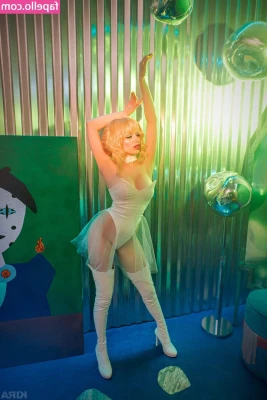 Daria Rooz [ daria-rooz ] - Would you keep me be honest 🥹🐈‍⬛ ? My tail goes in my 🍑
