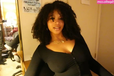  [ amara-kioni ] - Dance nude and watch this chubs cock bounce