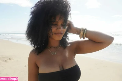  [ amara-kioni ] - @soulbluesdaddy broke me in the other night for the first time in