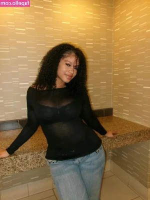 Amara Kioni [ amara-kioni ] - POV I walk all over you as pearls shoot out of ur peehole