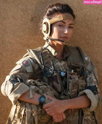 Michelle Keegan [ michelle-keegan ] - محنتي 😔