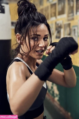 Michelle Keegan [ michelle-keegan ] - Large and in charge