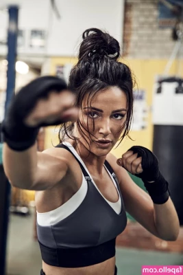 Michelle Keegan [ michelle-keegan ] - Ignore that this was shot in a garage 😅 but focus on the booty