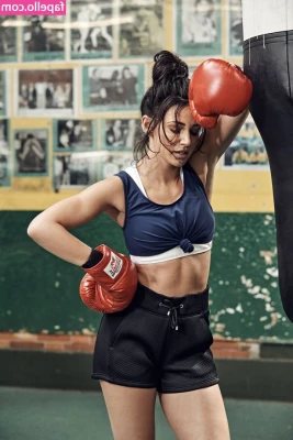 Michelle Keegan [ michelle-keegan ] - Hii so I was locked out my account for like a year but I got a new