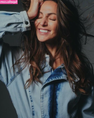 Michelle Keegan [ michelle-keegan ] - Who wants to cum down my chimney?😻