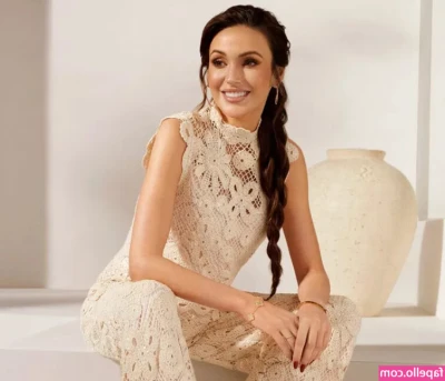 Michelle Keegan [ michelle-keegan ] - Hey, everybody 💖💕 I'm going shopping for ingredients for my