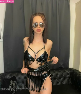 Mandy Reynolds [ mandy-reynolds ] - Some rear views