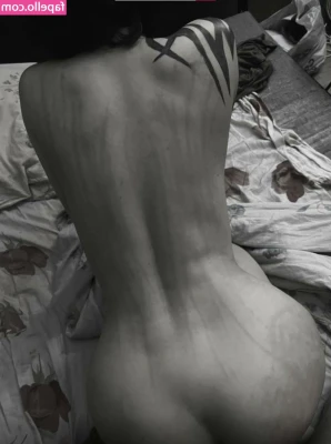 mir_vcegda [ mir-vcegda ] - Do you like this pose a lot 😉 rate me from 1 to 10