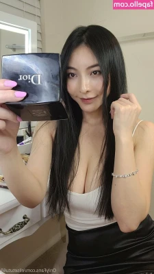elisetutu69 - You’re thinking about my lips around your cock aren’t you?