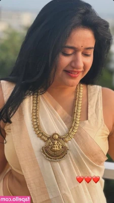 Poonambajwa555 - Devoted @u19548469 in heaven