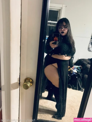 ghoulettie - ❤️ tip if I make you horny ❤️