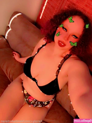 VanillaArdalan - where does your tongue want to go first? 😜👀😩
