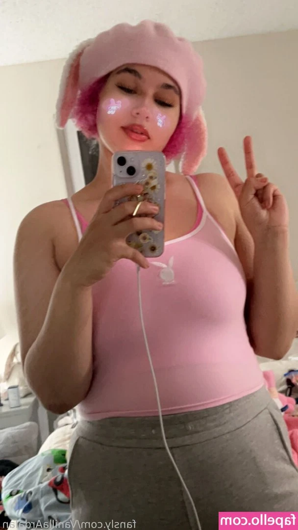 VanillaArdalan - pretty in pink 🌸🧚🏼‍♀️💕