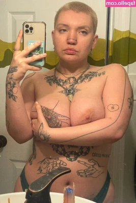 Kylebby - Dude, I fuck your mom on a regular basis and all your friends do,