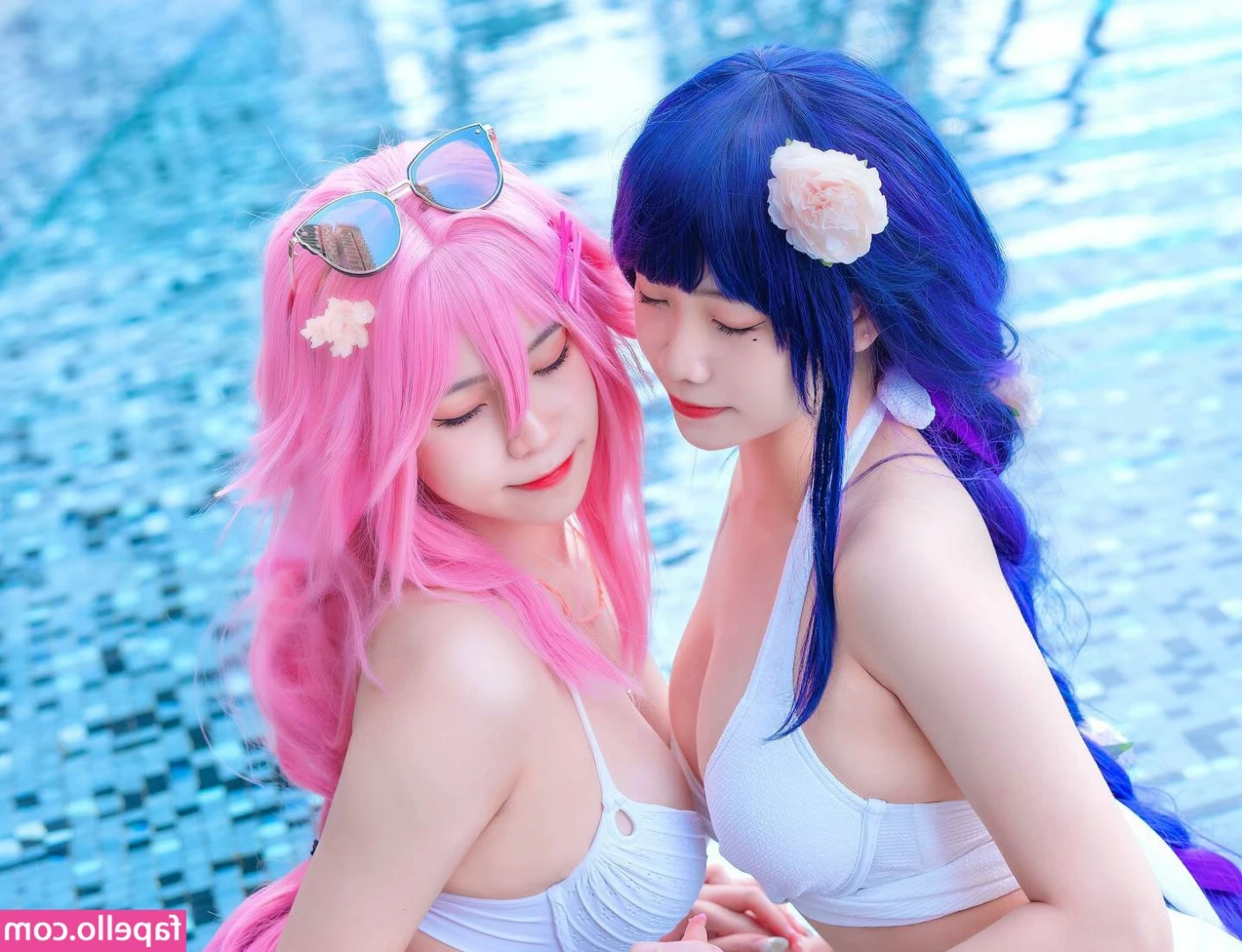 iris_kyin [ iris-kyin ] - Here’s one I took a few days ago in some sexy lingerie, hope you