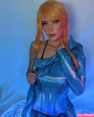 gremlynne - Don't you want to take off this corset of me? 😈