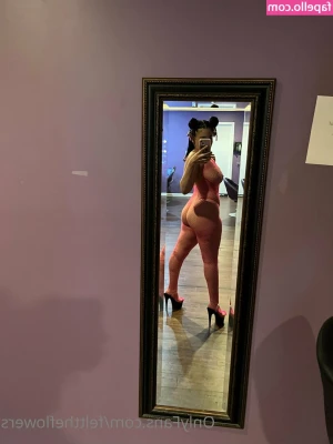 felttheflowers - Horny bun 🐇