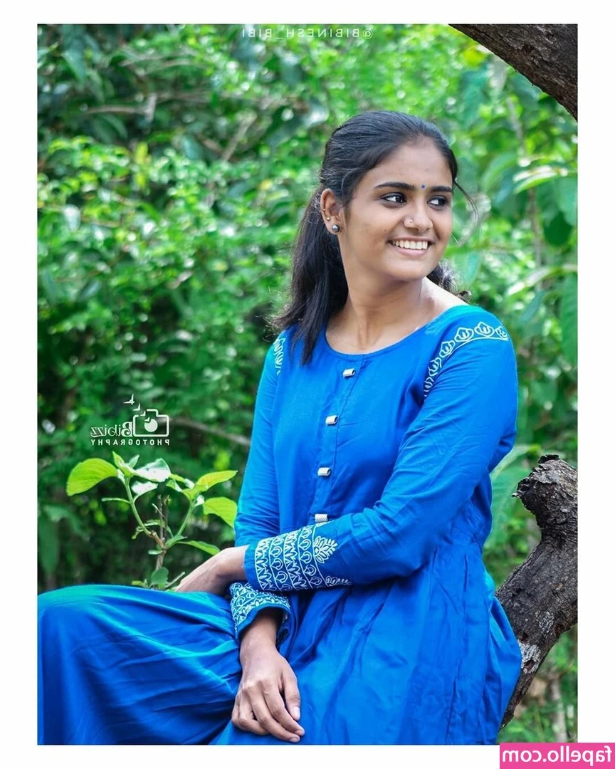Aami Ashok [ aami-ashok ] - What am I thinking? 💭