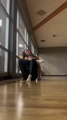 Courtney Hope [ courtney-hope ] - I wanted a creampie  but he said I looked prettier covered in cum