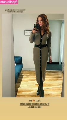 Courtney Hope [ courtney-hope ] - I took those pics this morning after waking up 😌