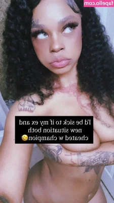 Treasurebby888 - nip slip oopsie😜