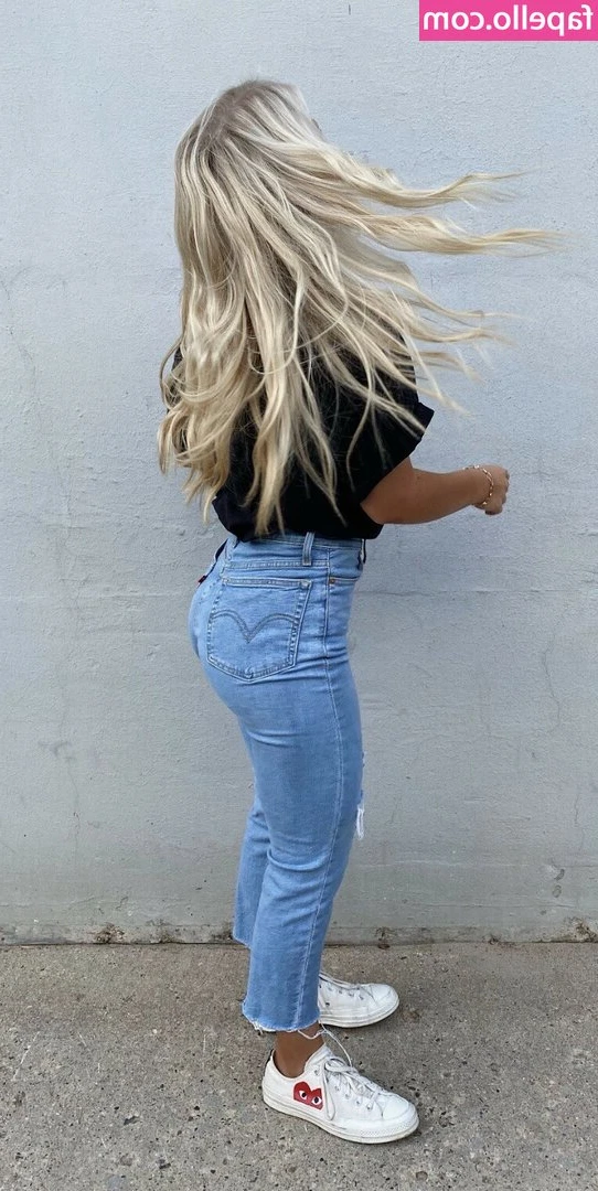 Chloe Lippai [ chloe-lippai ] - Analia is ready for you👅 Are you ready for her?#ad 