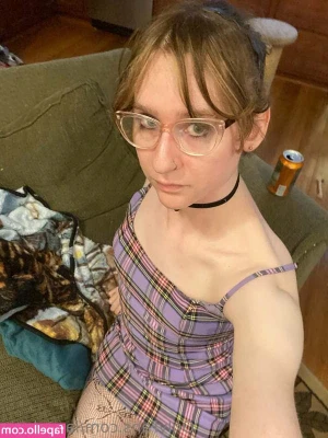 Lana Sharp [ lana-sharp ] - Bouncy titties are the best 🤭