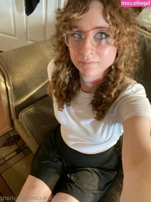 Lana Sharp [ lana-sharp ] - Do I look good enough to eat? 😘