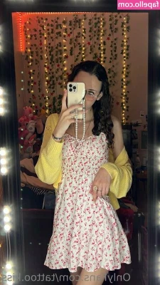 Goddess Maddy [ goddess-maddy ] - Do you know what I'm about to do? Drop me a tit, I mean tip, if you