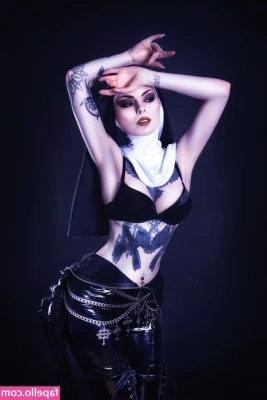 FaerieBlossom - Everyone who likes ALL my posts will get a naughty pic sent straight
