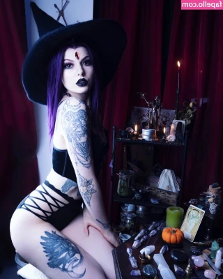 FaerieBlossom - You get bonus points if you eat me from behind 😈😈