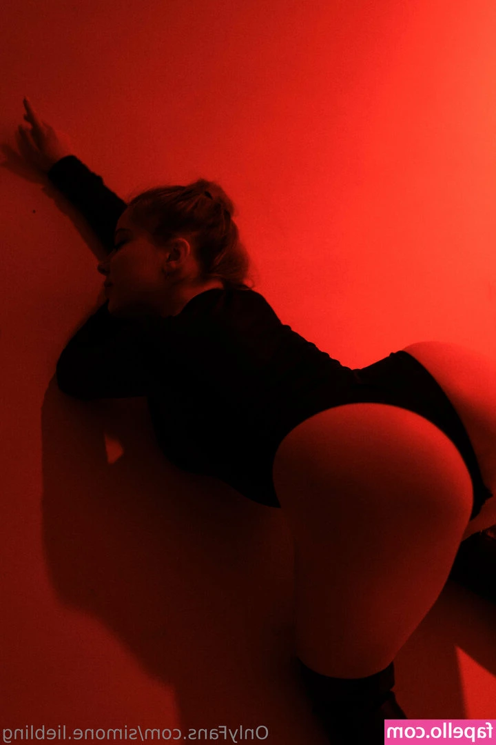 simunka.show [ simunka-show ] - On the menu tomorrow..... Creampies. 😍