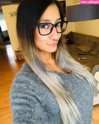 Iamsunny.xo___ [ iamsunny-xo ] - We are getting close!!!  https://onlyfans.com/374421668/darling_jones