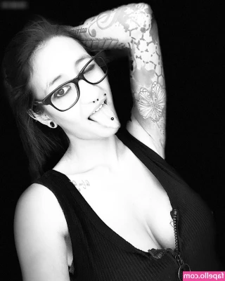 Iamsunny.xo___ [ iamsunny-xo ] - I love how they look when I’m laying down.