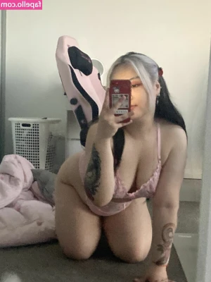 oohluna - Pretty little tiddies 🫠