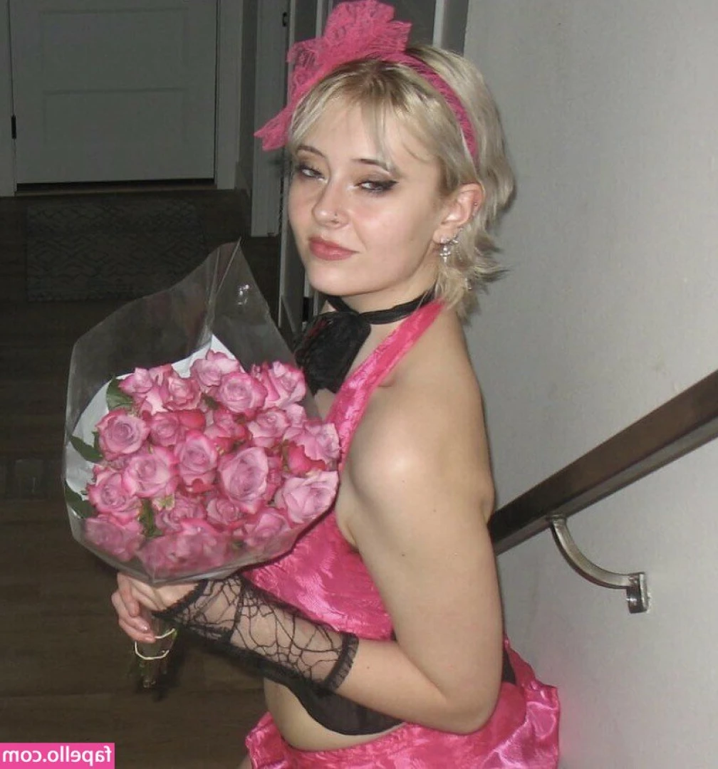 br00k3.z [ br00k3-z ] - Hi baby 💋  I'm so curious... where did you find me?