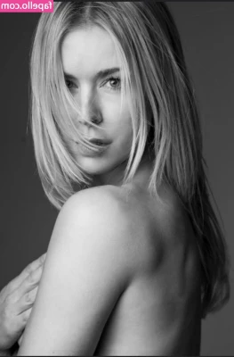 Nina Ensmann [ nina-ensmann ] - guess where i am 😉