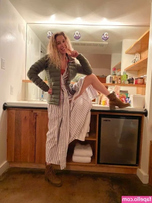 Stoneyyetsatisfying - Suck on them please? 👅