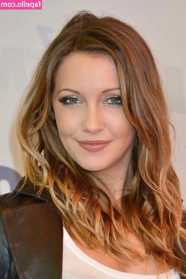 katiecassidy - about to send a video of me playing with my nipples in the shower to