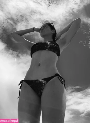 Alba Debarco [ alba-debarco ] - First pics from today's shoot in Naxos ! Who is looking forward to