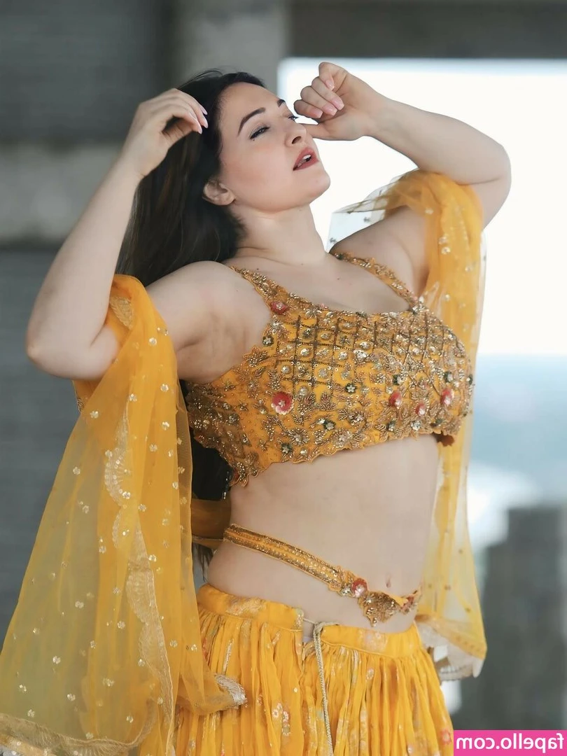 Maitri Ramaiya [ maitri-ramaiya ] - Nylon tease per your request