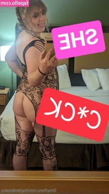 taylordreamz - feel so cute in this shirt, tomorrow i got a day off frm work!! be