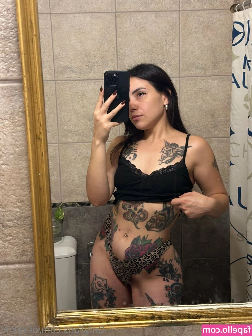 of.kkkiki [ of-kkkiki ] - Wanna see me squirt & cum in under 3 mins? Good 😘😘😘