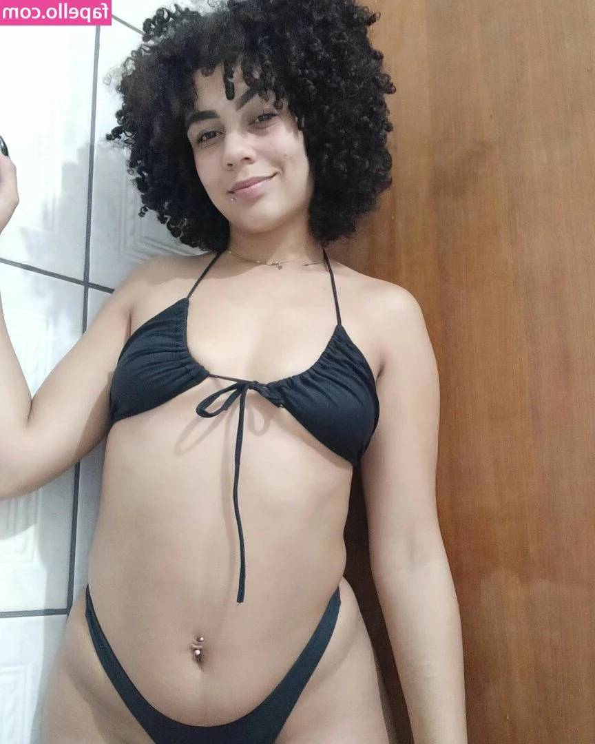 Micaela Pacheco [ micaela-pacheco ] - Who wanna join me in my bath 🛁