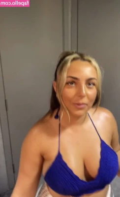 franditellaa - I’m going live on camsoda.com/mandykay ❄️🐰